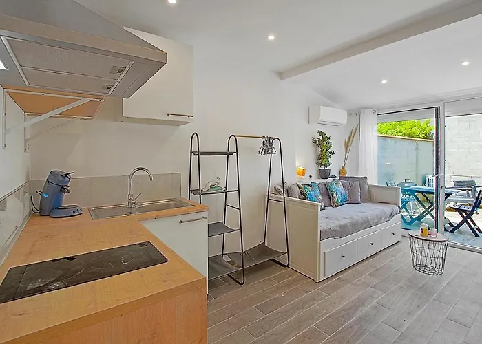 Calme Et Moderne A 300m De La -1-